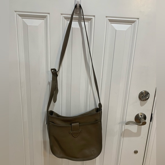 Frye Handbags - Frye Crossbody Bag